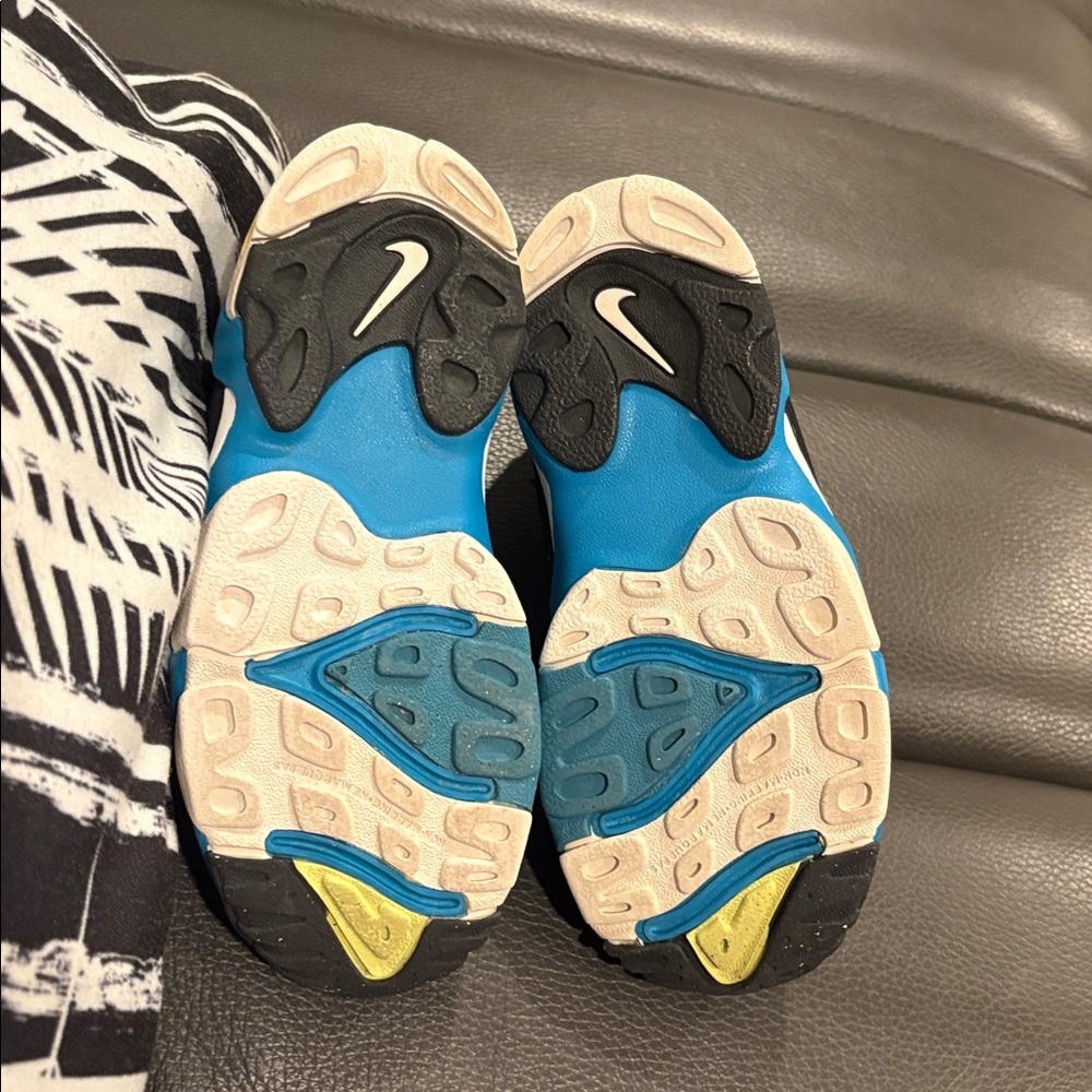 Nike Air Diamond Turf 11 Shoes Size 10C - Picture 9 of 11